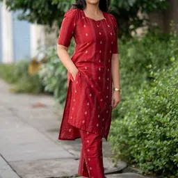HAY Ethnic Motifs Woven Design Square Neck Cotton Silk Straight Kurta With Trouser image 4