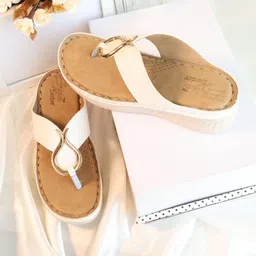 Enjee Women Open Toe Flats with Buckles image 4