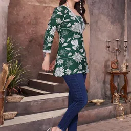 Mitera Floral Printed V-Neck Kurti image 3