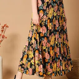 ZWERLON Floral Printed Accordion Pleated A-Line Maxi Skirt image 2