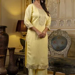 YAMUNE Women Ethnic Motifs Embroidered Regular Thread Work Pure Cotton Kurta with Trousers & With Dupatta image 5