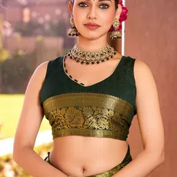 Durga Textile Woven Design Zari Handloom Banarasi Saree image 4