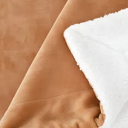 bsb home Sherpa Beige & White Heavy Winter 500 GSM Double Bed Blanket image 3