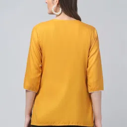 ERUDITE CLUB Ethnic Motifs Embroidered V-Neck Thread Work Thread Work Kurti image 2