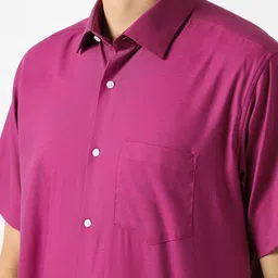 Van Heusen Men Solid Spread Collar Pure Cotton Formal Shirt image 2