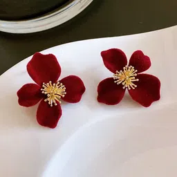 SZN Floral Studs Earrings image 5