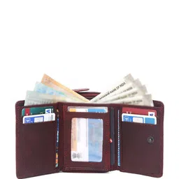 WildHorn Men Leather Three Fold Wallet image 4