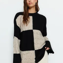Trendyol Women Checked Longline Pullover-image-6