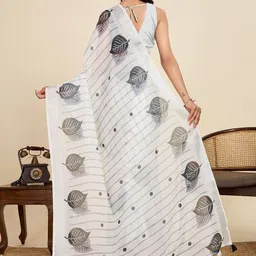 all about you Abstract Printed Saree image 5