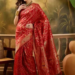 Desi Fusion Woven Design Zari Banarasi Saree With Blouse Piece image 4