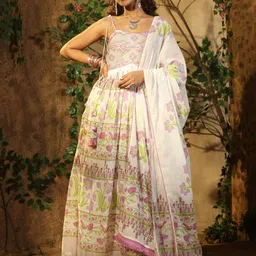 AARAAS Floral Embroidered Gown-image-15