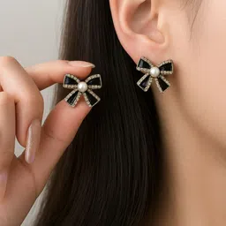 DressBerry Cubic Zirconia Stones Studded & Pearls Beaded Quirky Studs image 4