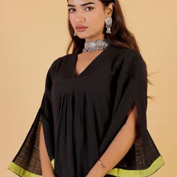 INAAYA JAIPUR V Neck Tunic With Trousers Co-Ords image 3
