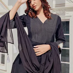 BulBul Women Regular Pure Cotton Kurta with Palazzos image 3