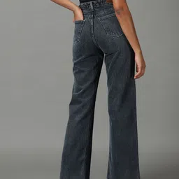 SHOWOFFFF Women Comfort Wide Leg High-Rise Light Fade Acid Wash Stretchable Jeans image 3