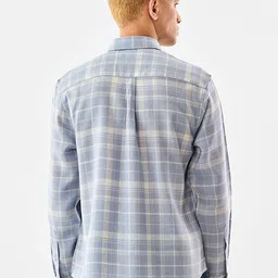 Snitch Men Relaxed Fit Checked Button-Down Collar Casual Shirt image 3