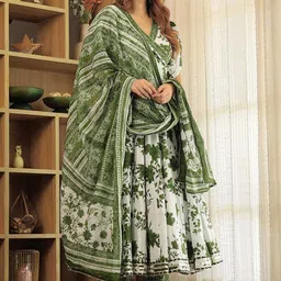 KALINI Women Viscose Rayon Kurta Sets image 5