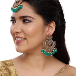 Women Click Gold-Plated Stone-Studded & Beaded Jewellery Set image 3