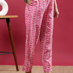 Polyglot Floral Printed V-Neck Sequinned Straight Kurta With Trouser And Dupatta image 4