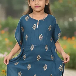 BAESD Print Ethnic Top image 5