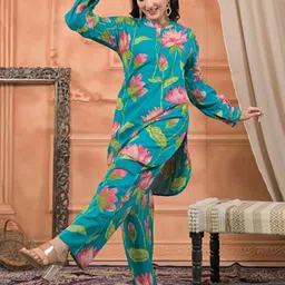 Kiwi Gaba Women Floral Printed Regular Pure Cotton Kurta with Trousers image 3