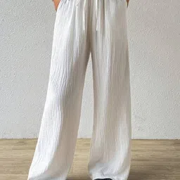 The Roadster Lifestyle Co Women Relaxed-Fit Mid-Rise Parallel Trouser-image-76