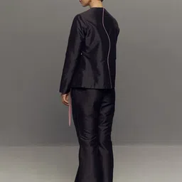 ZAITRA Spread Collar Longline Tailored Jacket image 2