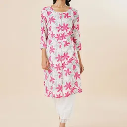 RANGMANCH BY PANTALOONS Women Floral Printed Flared Sleeves Thread Work Kurta-image-18