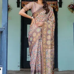 MAHARANI COUTURE Floral Pure Linen Fusion Jamdani Saree With Unstitched Blouse Piece image 2