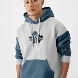 Crazymonk Men Graphic Printed Hooded Sweatshirt image 3