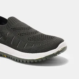 Pantaloons Junior Boys Textured PU Slip-On Sneakers image 3