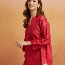 fabindia Women Floral Print Straight Tunic with Mandarin Collar image 3