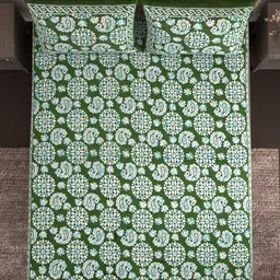 Varde Green & Blue Ethnic Motifs Cotton 210 TC King Bedsheet With 2 Pillow Covers image 3