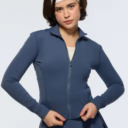 CAVA Women Lightweight Crop Yoga Open Front Jacket image 3