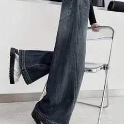 LULU & SKY Girls Wide Leg High-Rise Light Fade Stretchable Jeans image 3