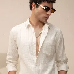 HIGHLANDER Men Textured Spread Collar Cotton Casual Shirt-picture-27