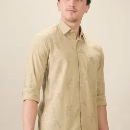 ColorPlus Men Floral Printed Spread Collar Pure Cotton Casual Regular Fit Shirt image 4