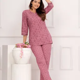his&her Women Top & Pyjama Set Pink Printed image 3