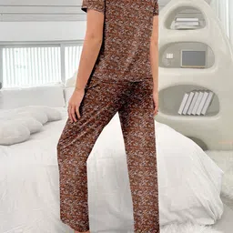 mishitasales Women Night Suit Set Brown Printed image 2