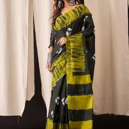 AMRUTKALA SAREES Geometric Printed Pure Cotton Block Print Saree-picture-41
