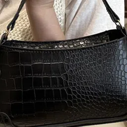 LULU & SKY Women Textured Structured Shoulder Bag image 4