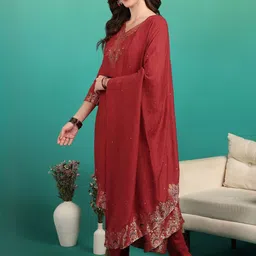 Moda Rapido Women Red Printed Viscose Rayon Kurta Sets image 5