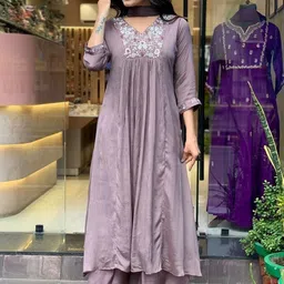 BHAKTI FASHION Women Ethnic Motifs Embroidered Empire Thread Work Kurta with Palazzos & With Dupatta-picture-13