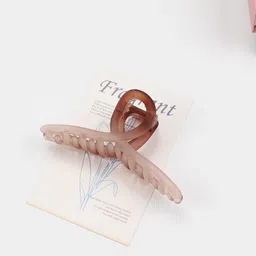 VAGHBHATT Women Set of 6 Claw Clip image 3