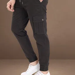 DIVISIVE Men Carrot Easy Wash Cargos Trousers image 4