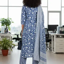 AADVIKA Women Floral Printed Regular Pure Cotton Kurta with Trousers & With Dupatta image 3