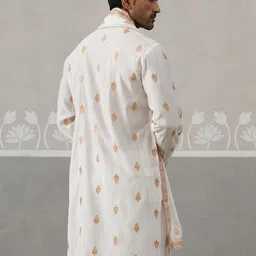 Jompers Chikankari Embroidered Long Sleeves Mandarin Collar Straight Kurta With Dupatta image 3