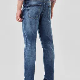 Snitch Men Relaxed Fit Mid-Rise Low Distress Light Fade Stretchable Jeans image 2