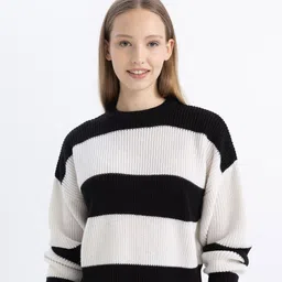 DeFacto Women Colourblocked Pullover-picture-20
