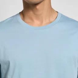 Peregrine by Pantaloons Men Solid Round Neck Pure Cotton T-shirt image 3